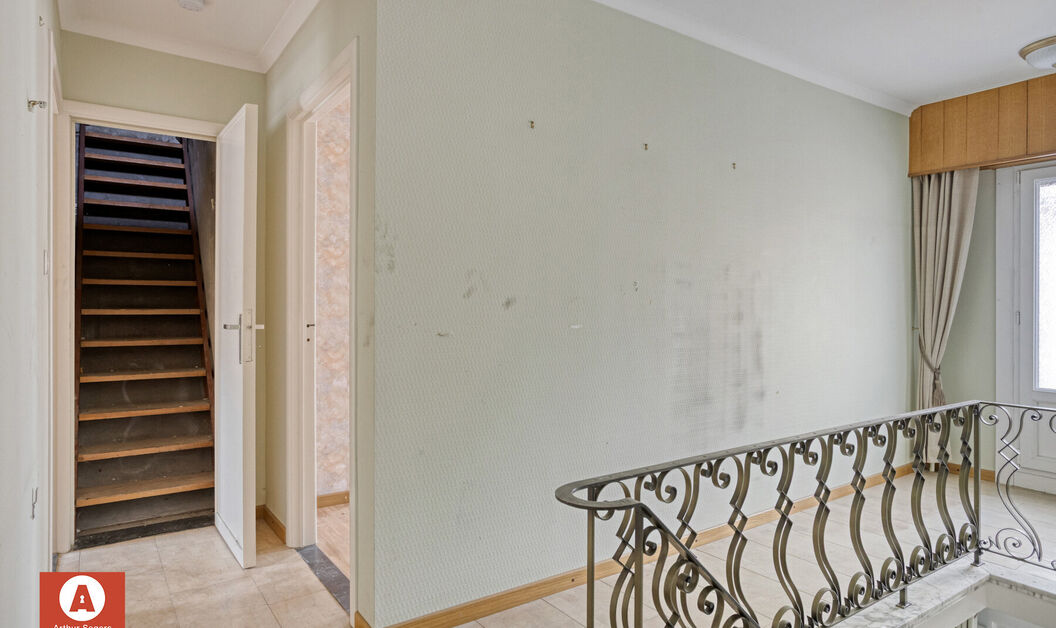 Gebouw voor gemengd gebruik te koop in Kapelle-op-den-Bos