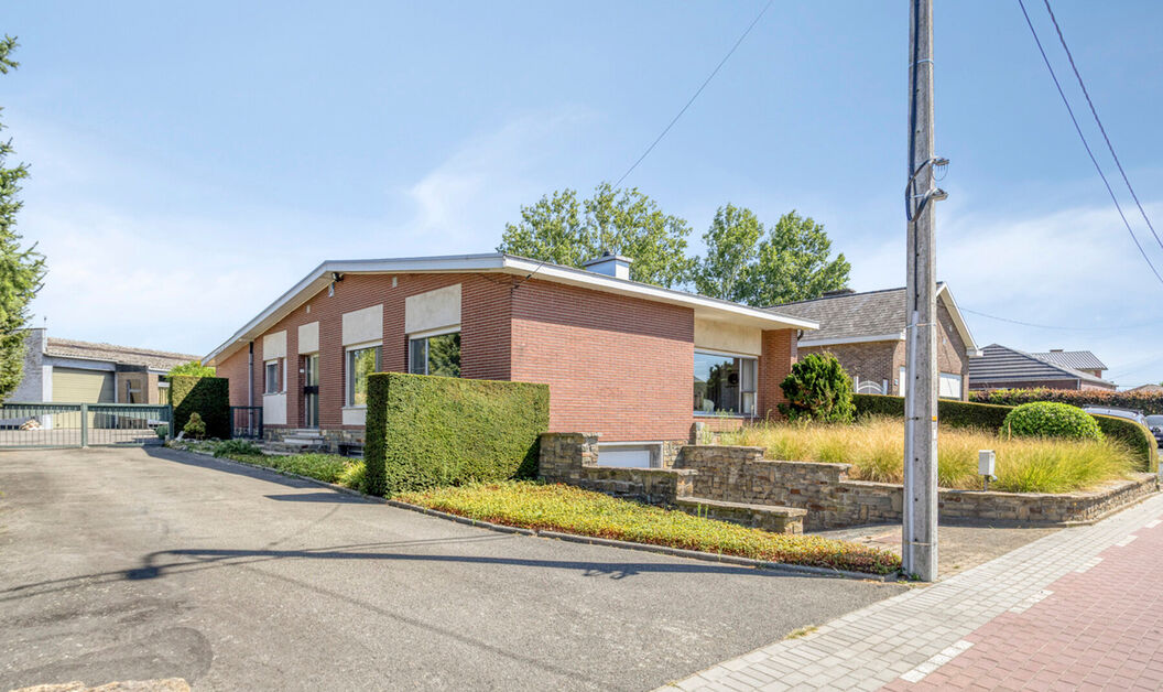 Gebouw voor gemengd gebruik te koop in Opwijk