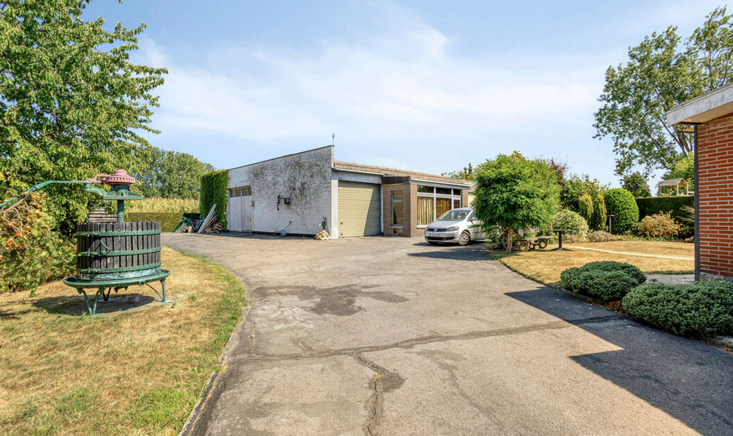 Gebouw voor gemengd gebruik te koop in Opwijk
