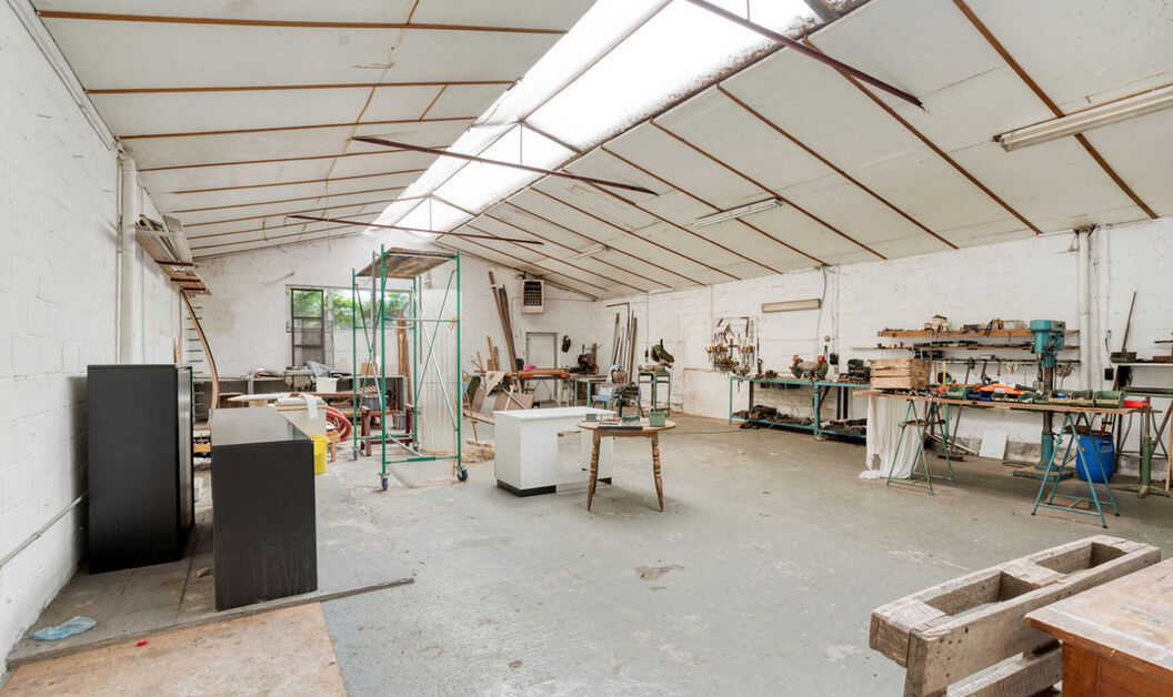 Gebouw voor gemengd gebruik te koop in Opwijk