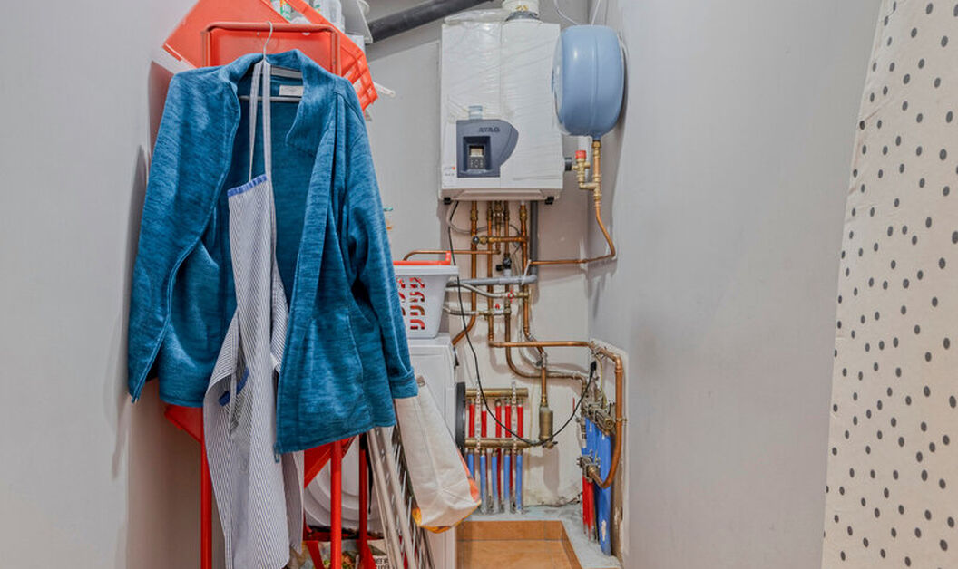 Gelijkvloerse verdieping te koop in Buggenhout