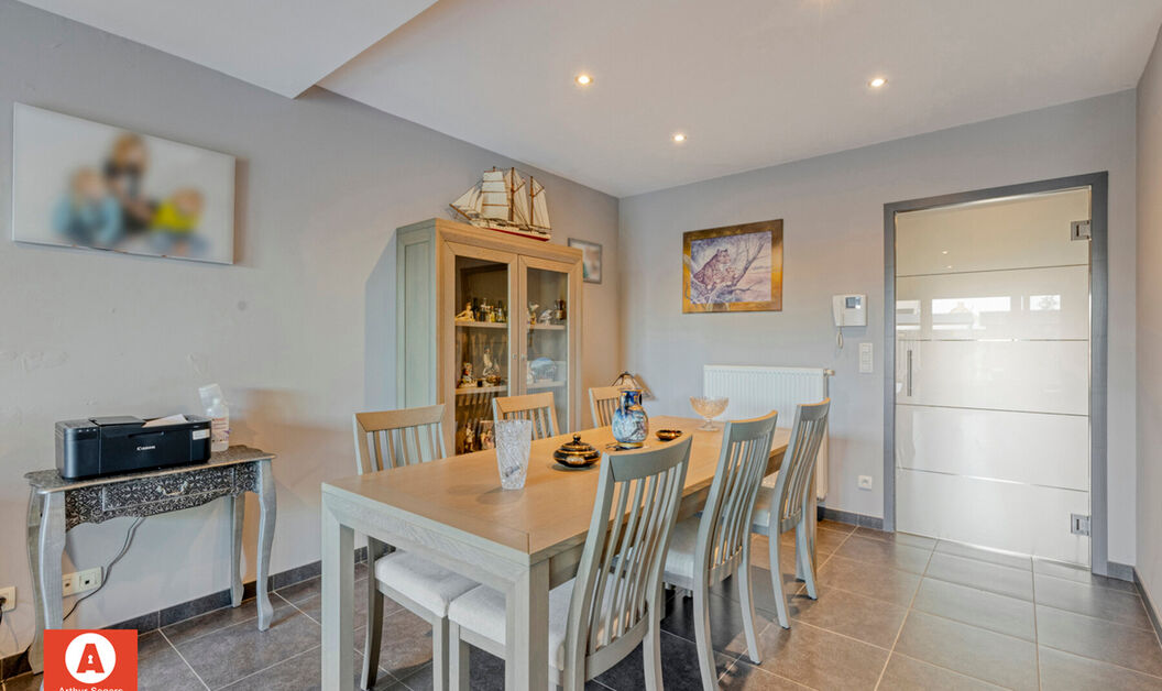 Gelijkvloerse verdieping te koop in Buggenhout