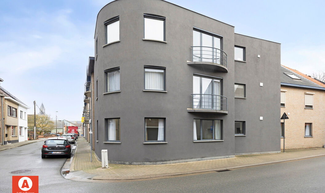 Gelijkvloerse verdieping te koop in Buggenhout