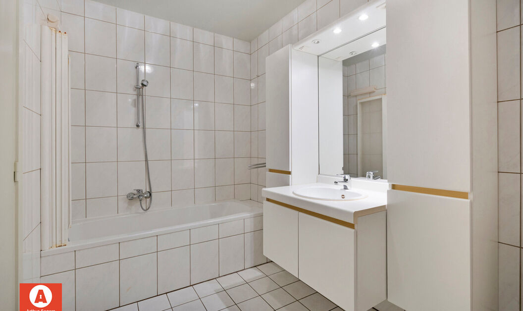 Gelijkvloerse verdieping te koop in Buggenhout