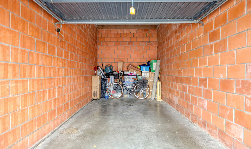 Gelijkvloerse verdieping te koop in Zele